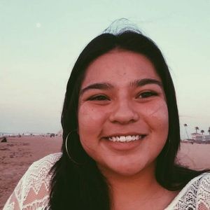 Meet your Posher, Demi